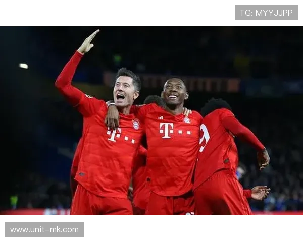 莱万欧冠闪电破门创纪录，展现顶级射手风采