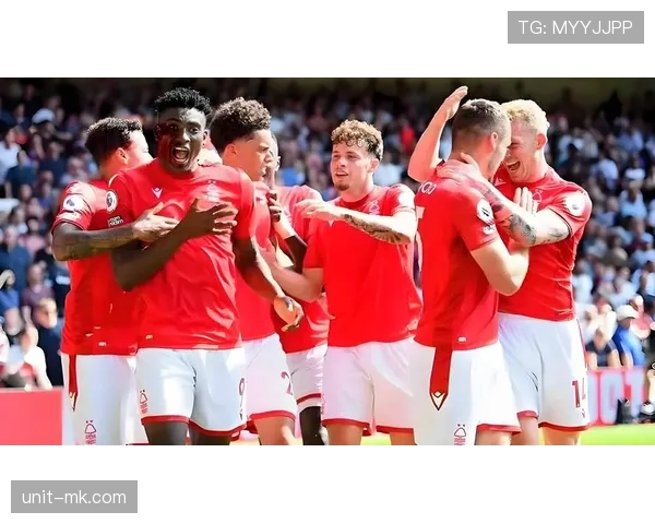 水晶宫防守体系初显成效,稳固后防助推球队状态回升 水晶宫防守体系初显成效,稳固后防助推球队状态回升