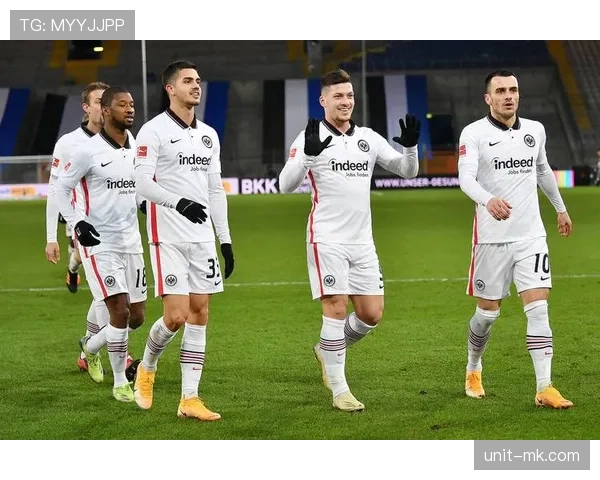 德甲新赛季阵容大洗牌:引援潮涌与明星球员去留成焦点 德甲新赛季阵容大洗牌:引援潮涌与明星球员去留成焦点