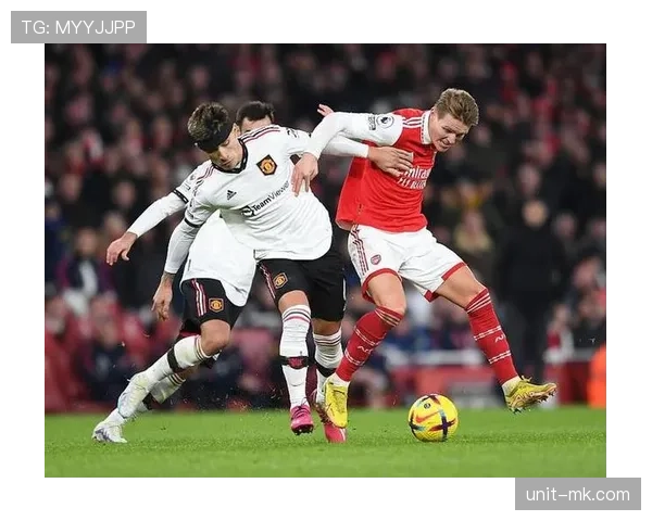 特里皮尔与沃克：进攻型与防守型边卫对比分析