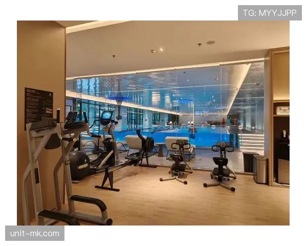 田亮家里泳池比我小区健身房还高级，这日子到底是怎么过的_